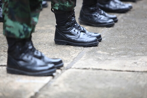 armee ubersetzungen Soldaten Schuhe skrivanek gmbh