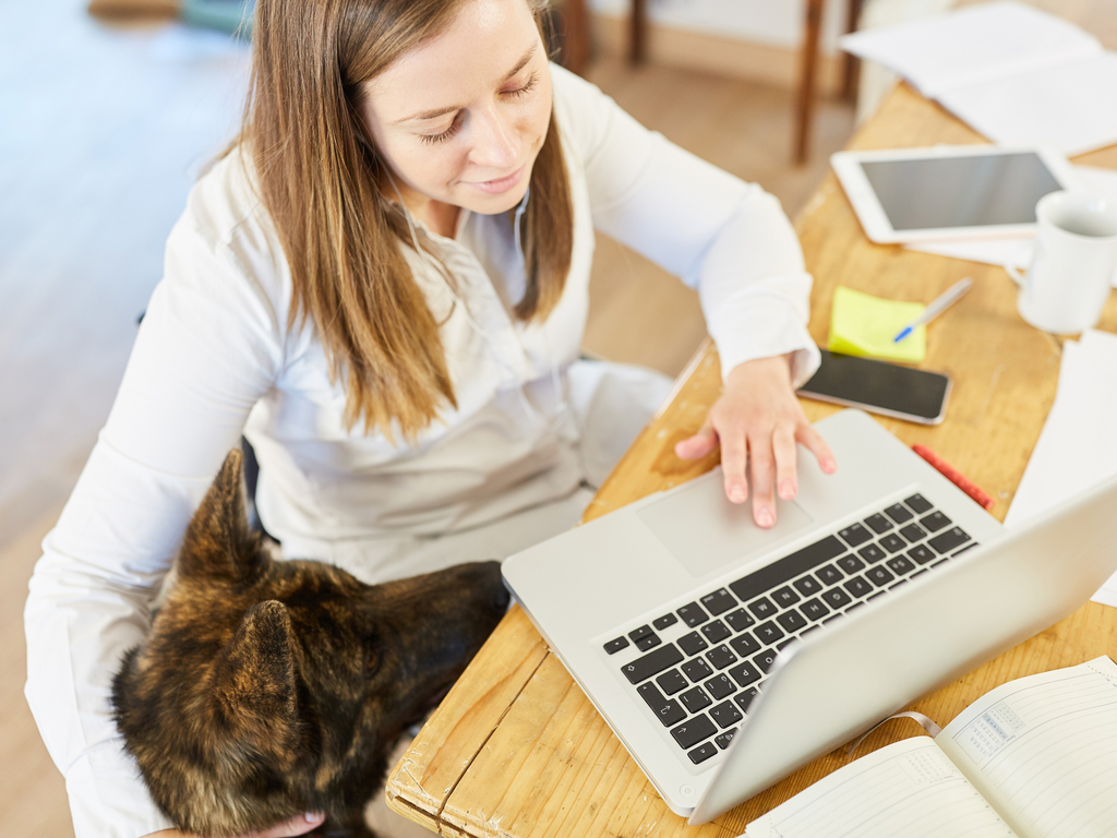 specialist translations woman translator skrivanek gmbh specialist translations woman translator skrivanek gmbh